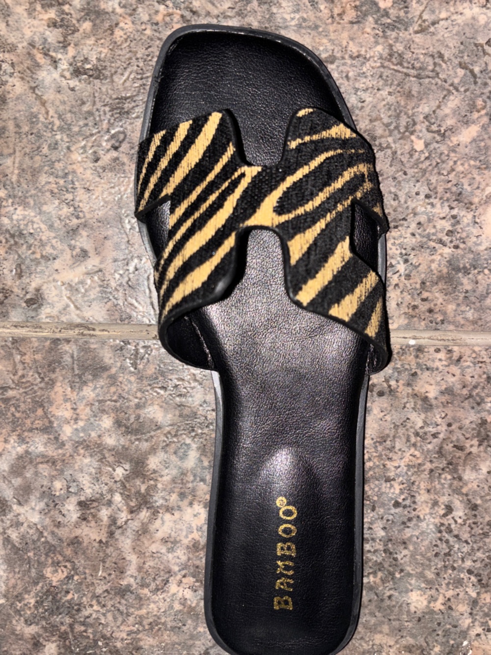 BAMBOO Black Slide with Tan and Black Zebra Strap